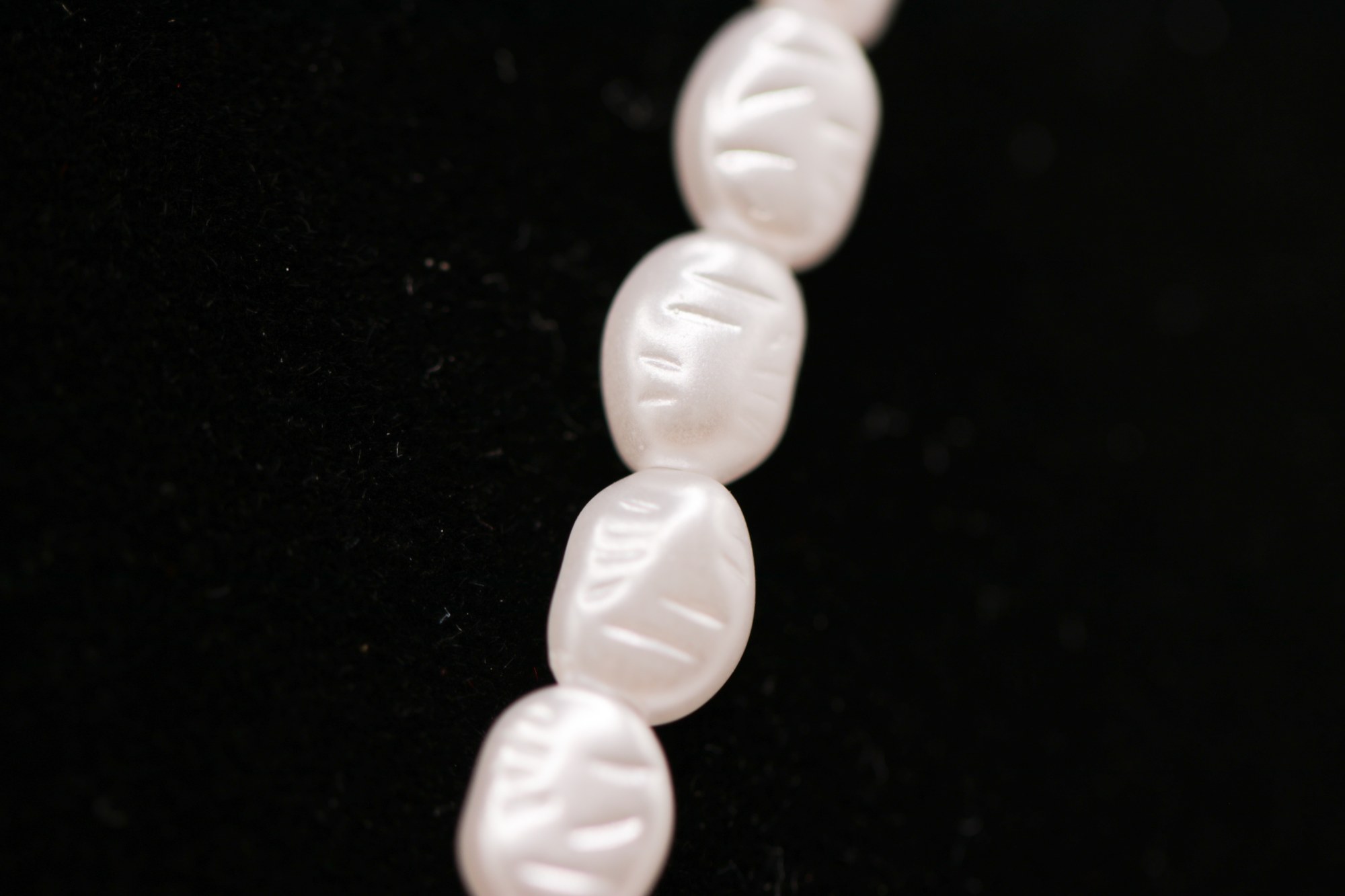 Beach parel ketting – parel goudkleurig, foto 3 van 5