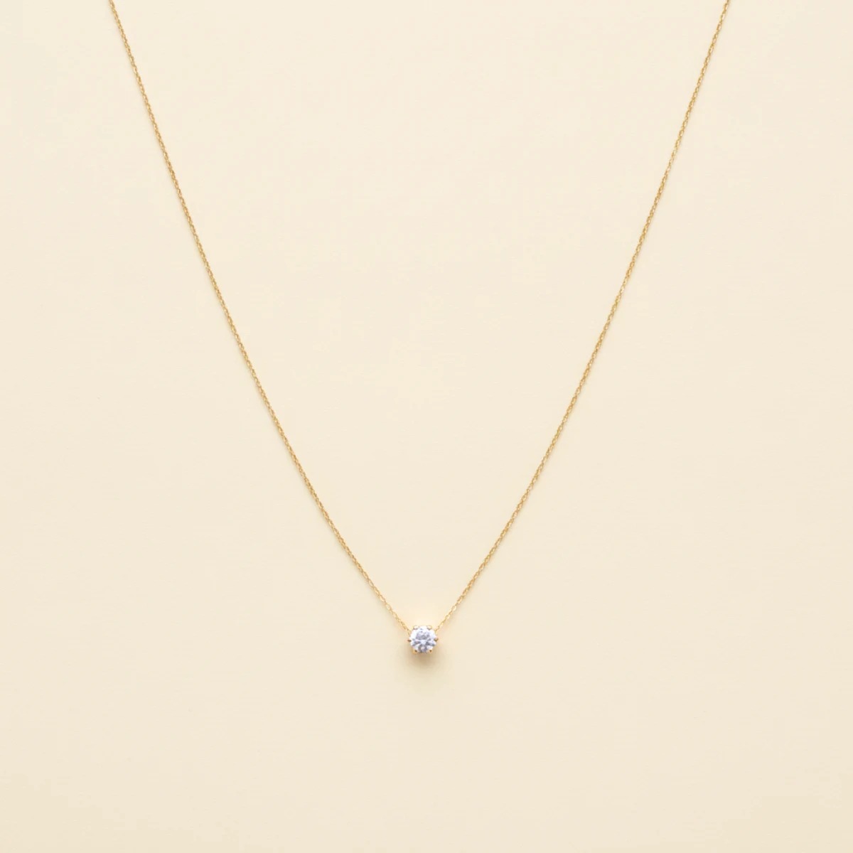 Ketting met klein steentje – goudkleurig