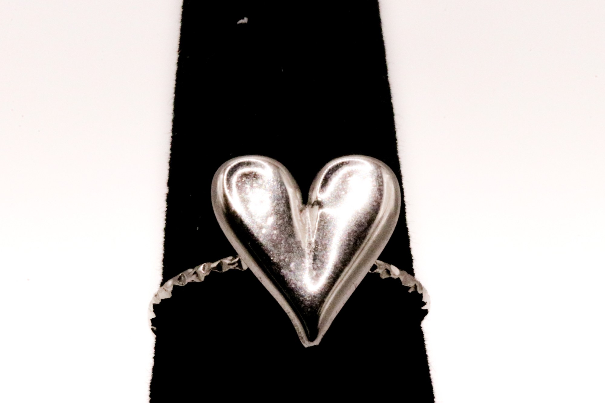 Ring met middel groot hart – zilver en goudkleurig, foto 4 van 5