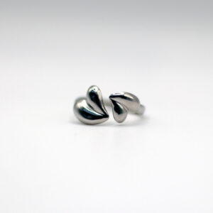 Open ring met 2 hartjes (goud of zilver)