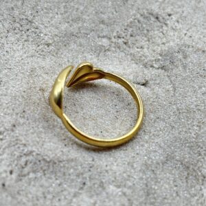 Open ring met 2 hartjes (goud of zilver)