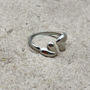 Open ring met 2 hartjes (goud of zilver)
