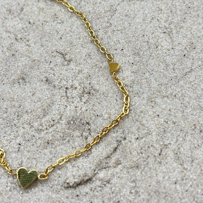 img_4657 Hartjesdroom armbandje - goudkleurig