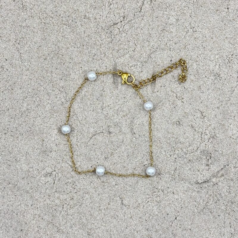 img_4659 Parel armbandje - goudkleurig
