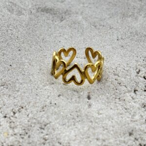 Ring met open hartjes