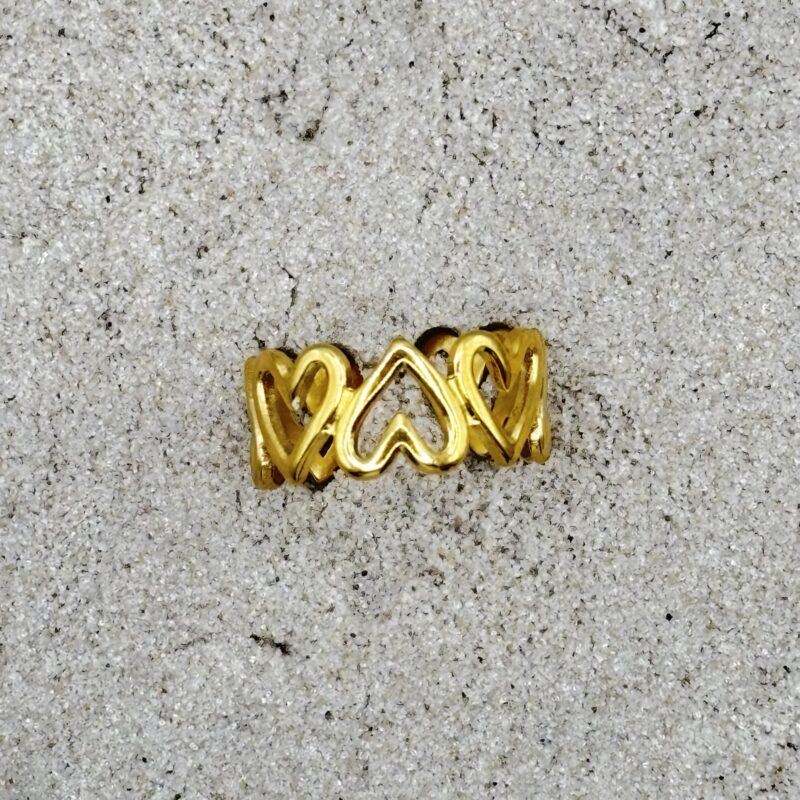 Ring met open hartjes