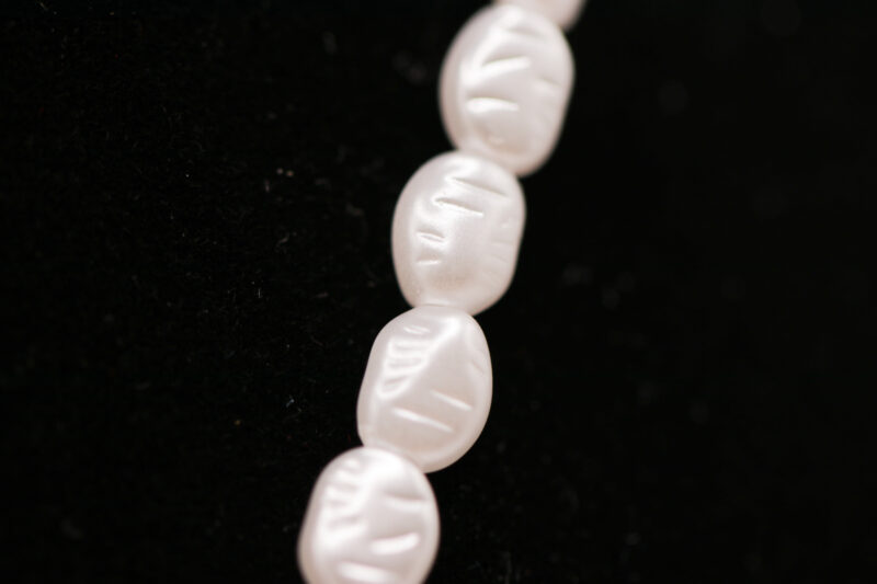 Beach parel ketting - parel goudkleurig