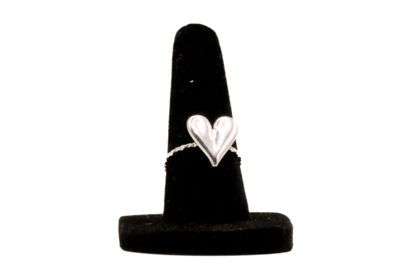 Ring met middel groot hart – zilver en goudkleurig