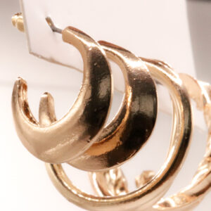 Setje oorbellen - goudkleurig