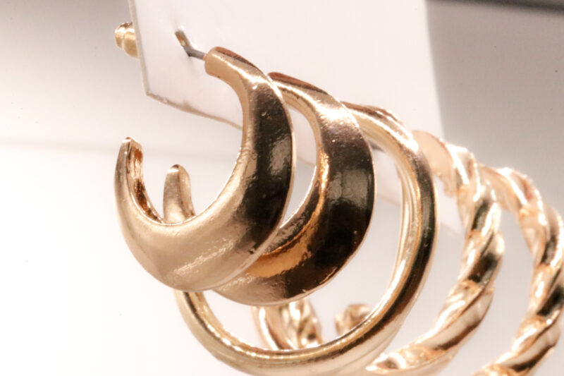 Setje oorbellen - goudkleurig