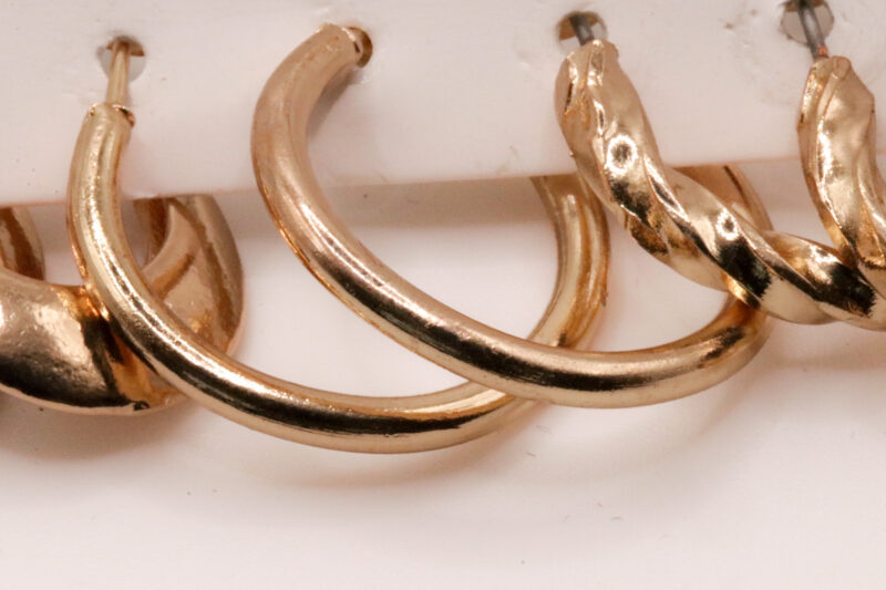 Setje oorbellen - goudkleurig